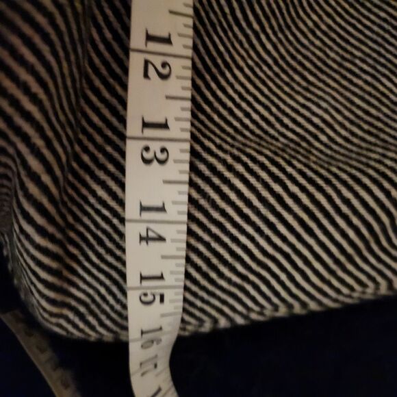 GAP Monochrome Striped Bag with Bold Orange Strap - Picture 8 of 9